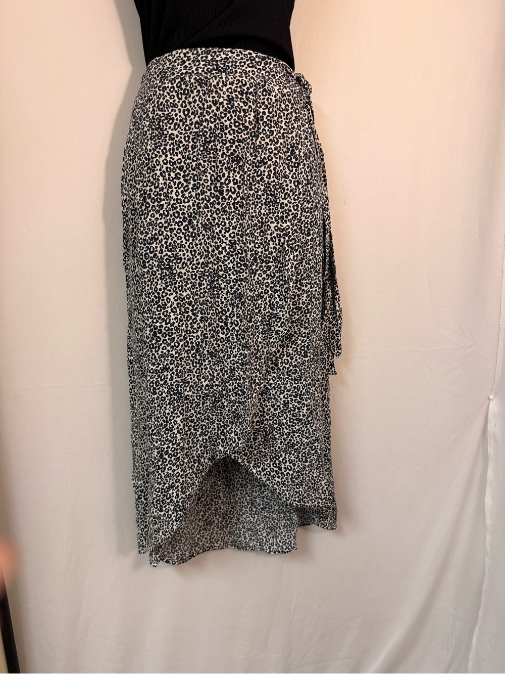 American Eagle Black and White Leopard Wrap High-Low Skirt